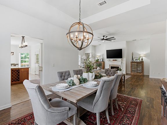 4th image of 952 Century Oak Dr