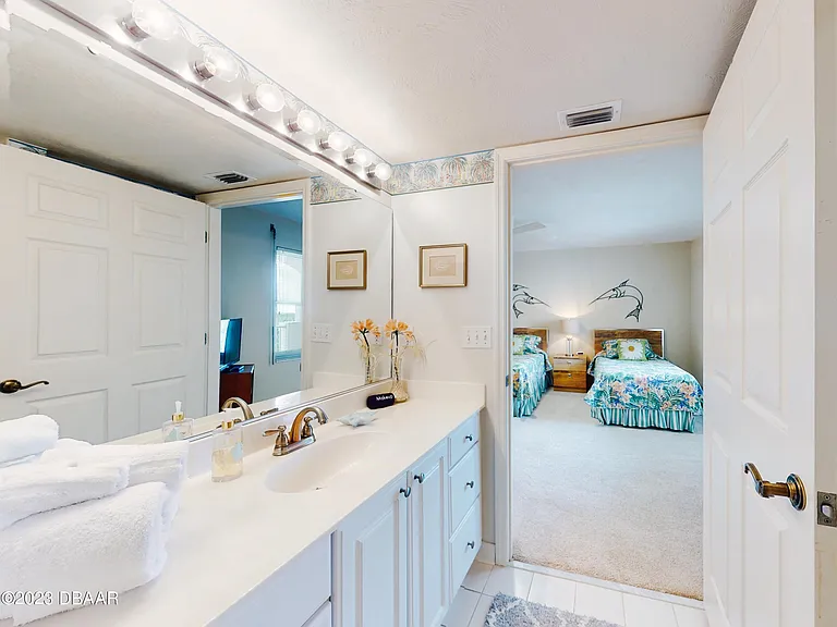 1 John Anderson Dr #Penthouse 7 — Photo 59