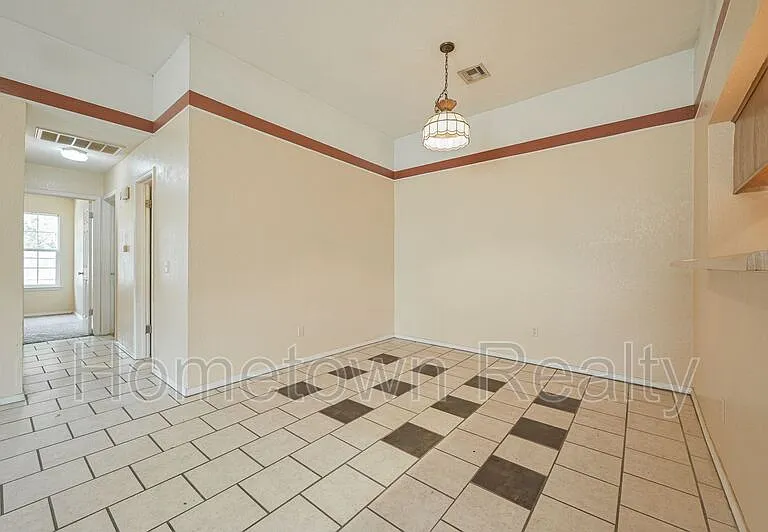 2000 Twisted Oak Cir — Photo 6