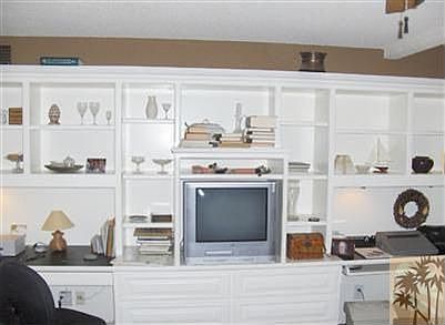 3rd image of 1777 Capri Cir