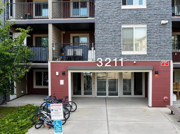 3211 James Mowatt Trl SW #215, Edmonton, AB T6W 3L6