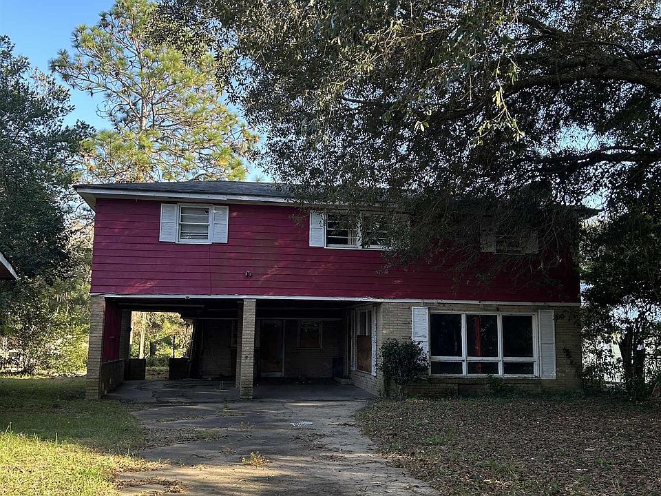 2nd image of 23 Middle St