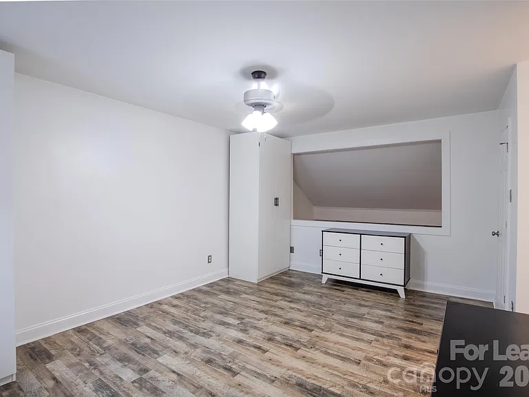 100 Willow Run Dr #2 — Photo 21