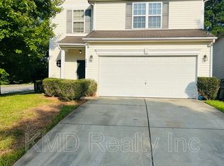 8454 Newfane Rd, Charlotte, NC 28269