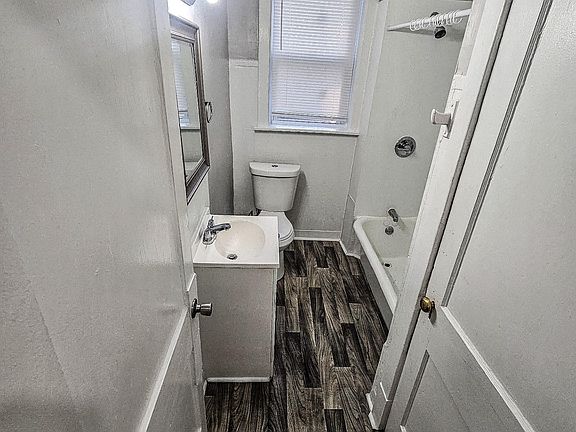 2nd image of 3617 Gasconade St #1