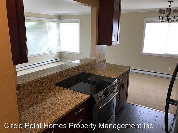5th image of 11525 Greenwood Ave N APT 402