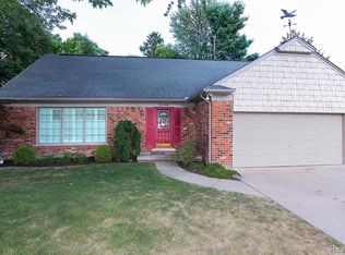 38386 Jonathan St, Clinton Township, MI