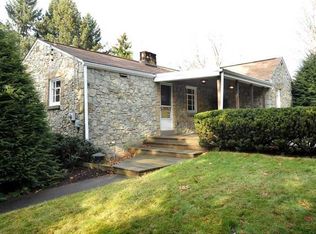 6195 Kings School Rd, Bethel Park, PA 15102