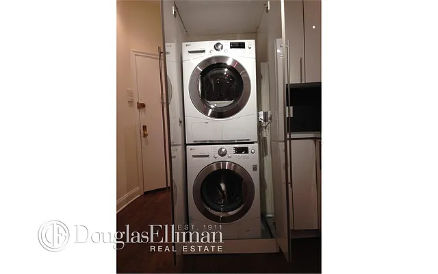 Rented by Douglas Elliman | media 16