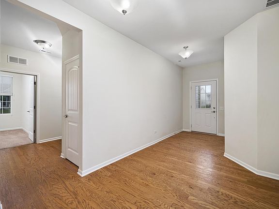 5th image of 1625 Patriot St