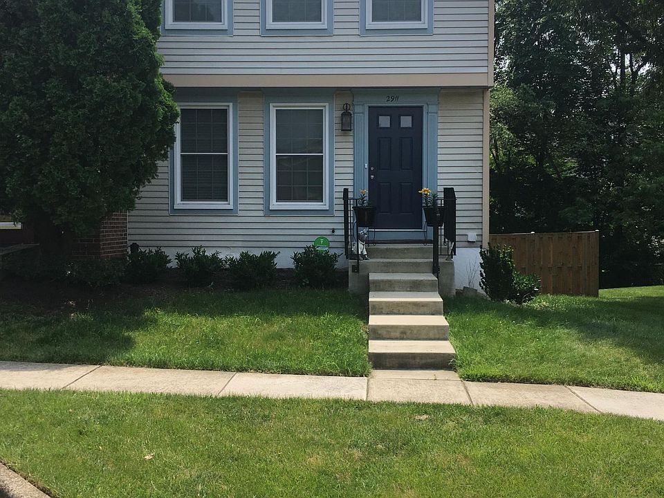 1st image of 2911 Bridgehampton Ct