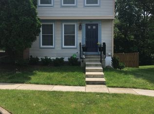 2911 Bridgehampton Ct, Falls Church, VA 22042
