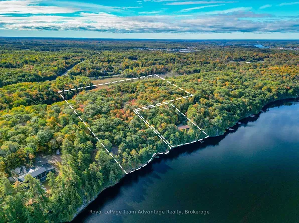 6 & 8 Mill Heights Rd, McDougall, ON P2A 0B3
