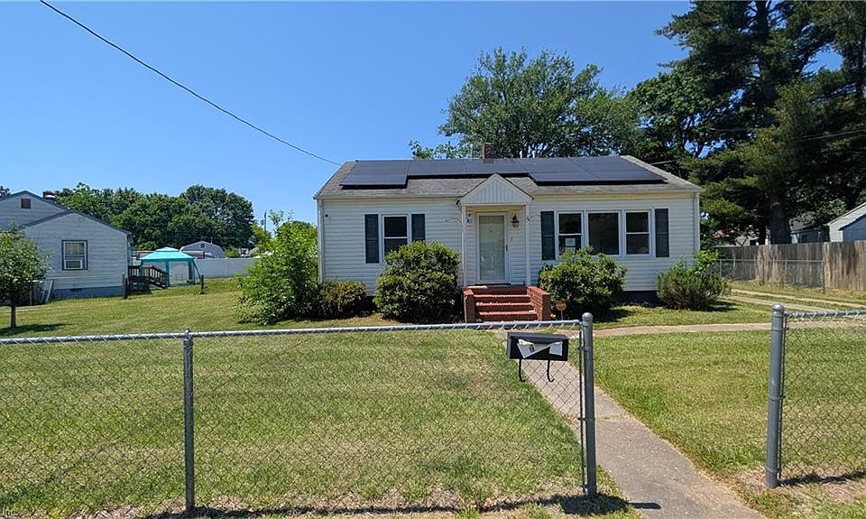 1st image of 23 Laurel Dr