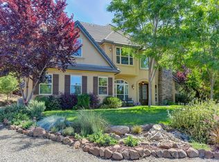 3887 Peach Dr, Loomis, CA 95650