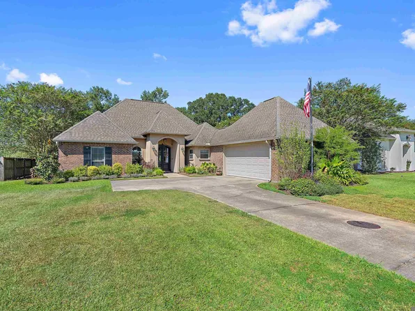 38721 Alderly Ln, Denham Springs, LA 70706