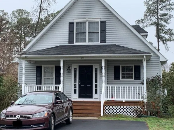 305 3rd St #3A3-1, Colonial Beach, VA 22443
