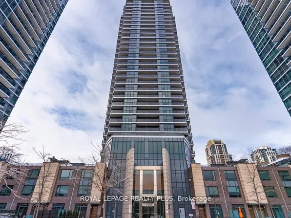 5 Valhalla Inn Rd #2504, Toronto, ON M9B 0B1