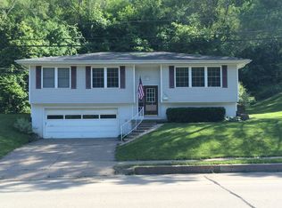 760 Kaufmann Ave, Dubuque, IA