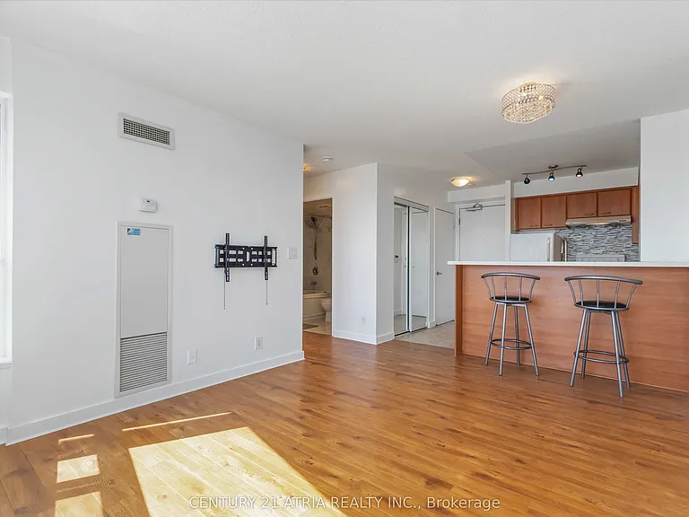 38 Lee Centre Dr #2910 — Photo 18