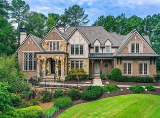 807 Blackfoot Trl, Suwanee, GA 30024