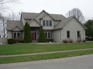 260 Tulip Cir, Bremen, IN 46506