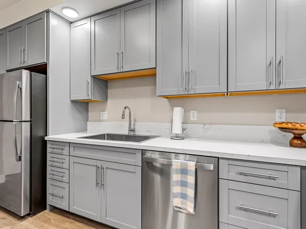 WELCOME TO 1965 MOUNTAIN VIEW