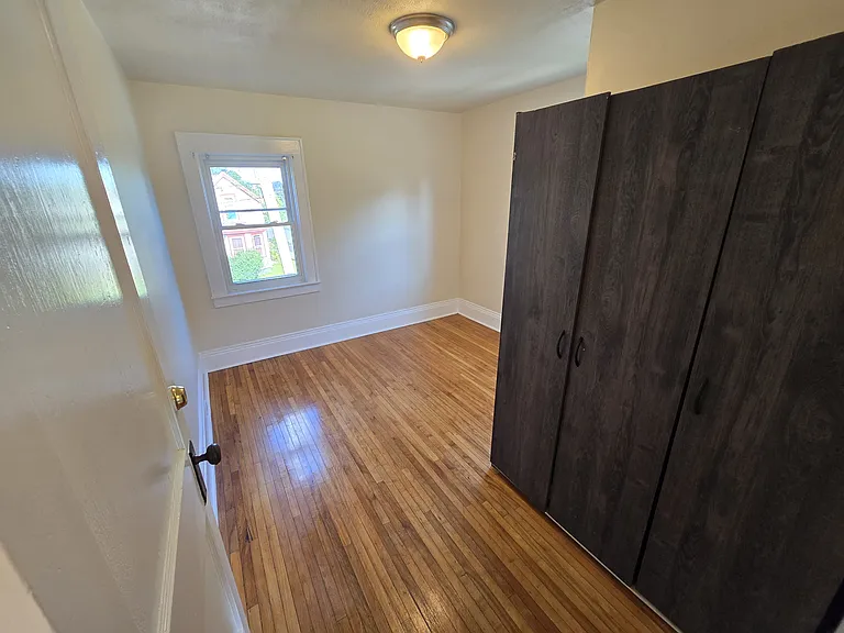 176 Mayar St — Photo 18
