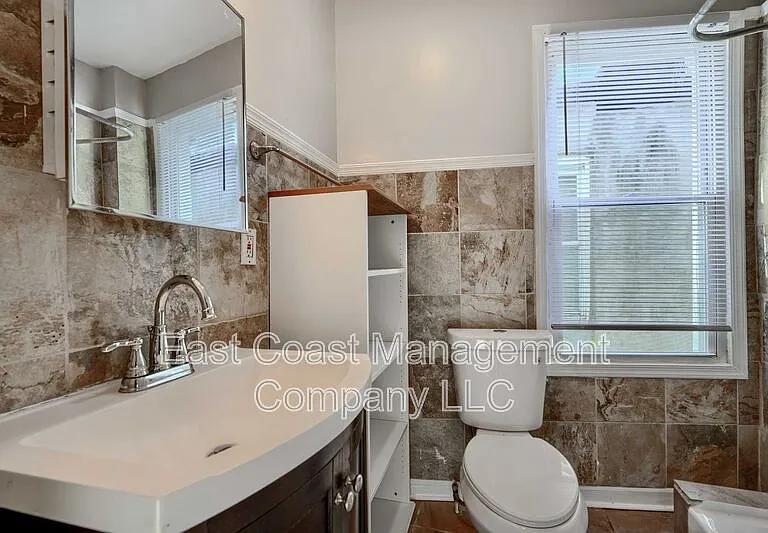 1616 N Fulton Ave — Photo 26