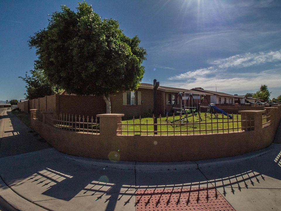 1st image of 8123 W Sells Dr