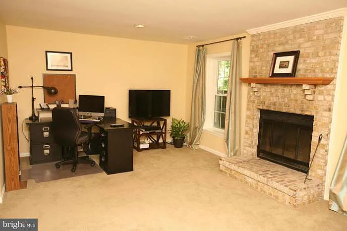 11429 Oak Leaf Dr — Photo 22