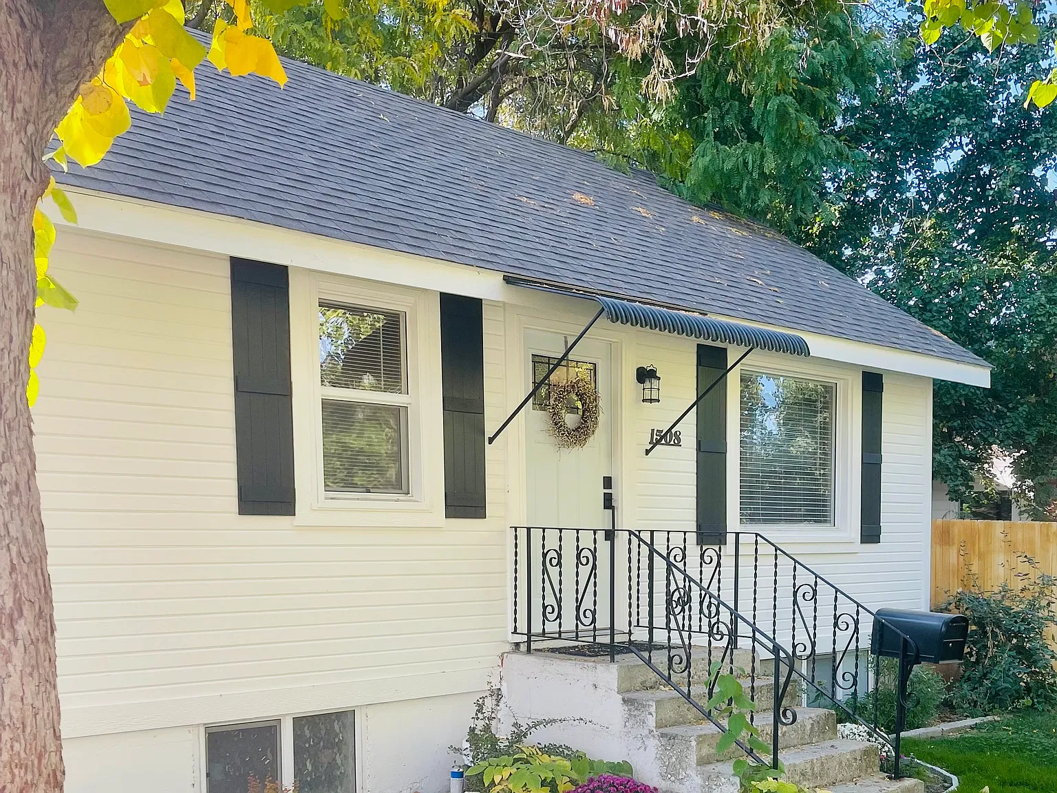 1508 Fairview Ave — Photo 3