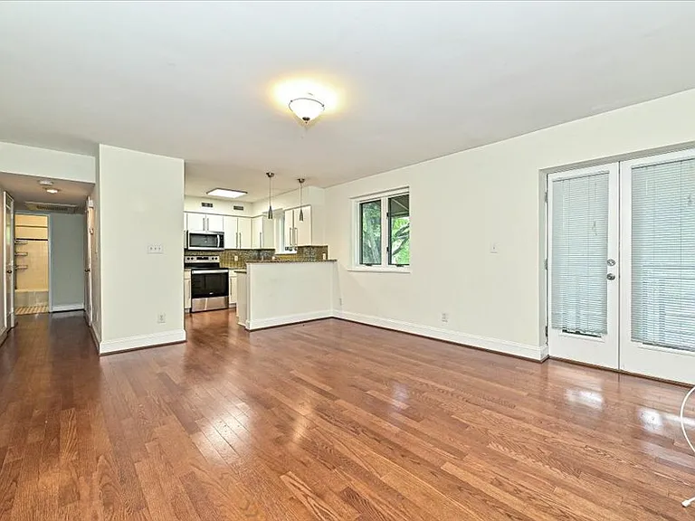 2441 Vail Ave #1 — Photo 5