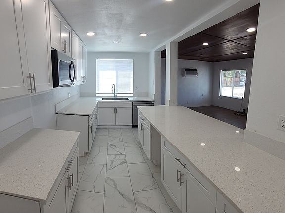 3rd image of 43220 1/2 6th St E