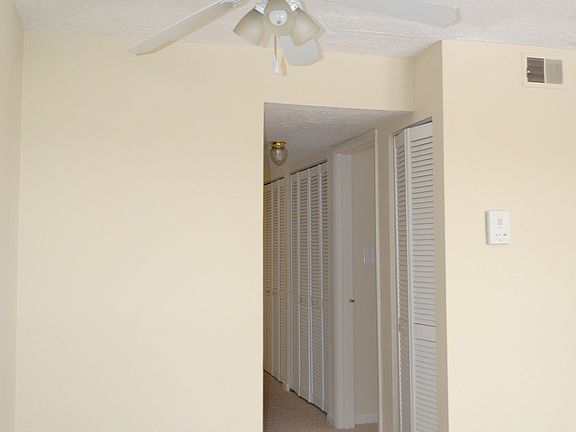 5th image of 2519 Wallace Ave APT C4