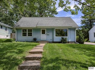 725 N 77th Ave, Omaha, NE 68114