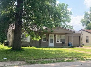 1112 Saint Benedict Dr, Cahokia, IL 62206