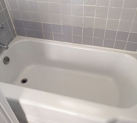 2nd image of 1525 Howard St APT 1L