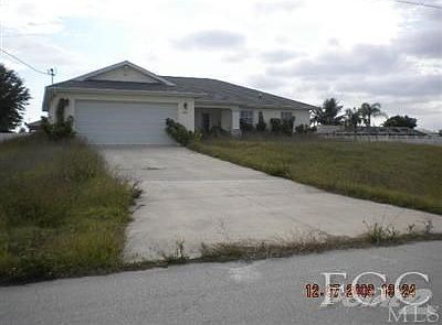 1st image of 402 NE 20th Ter