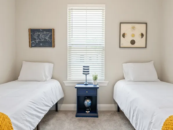 112 Sparrowhawk St, Broussard, LA 70518