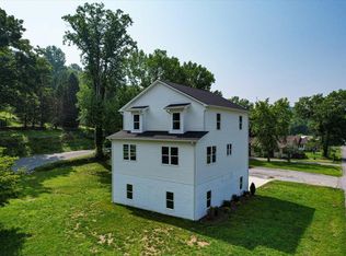 10132 Card Rd, Soddy Daisy, TN 37379