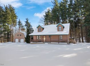 10170 Lawndell Rd SW, Navarre, OH 44662