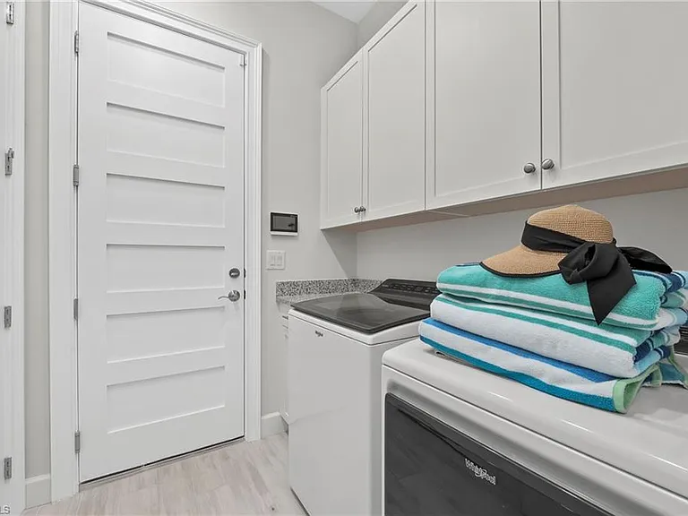 6403 Negril Isle Dr — Photo 25