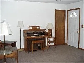 1521 Roanoak Ave photo 1