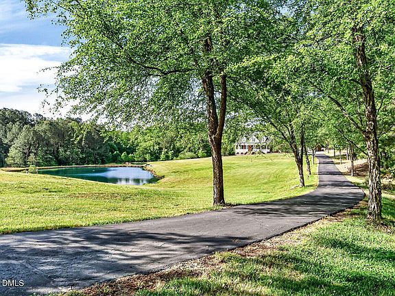 3rd image of 5405 Carbonton Rd