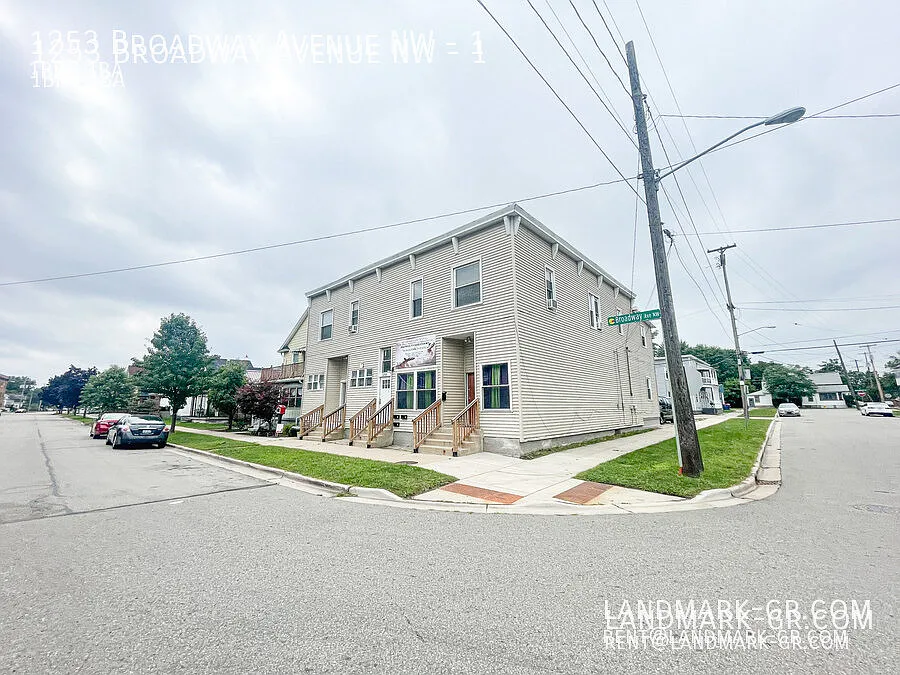 1253 Broadway Ave NW #1