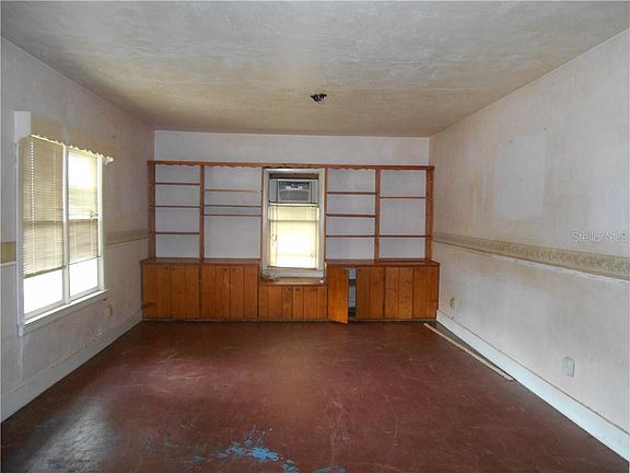 4th image of 15810 County Road 565a