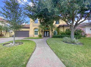 432 Emerald Lake Dr, Laredo, TX 78041