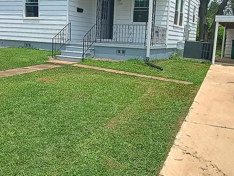 3330 Oakwood Blvd — Photo 1