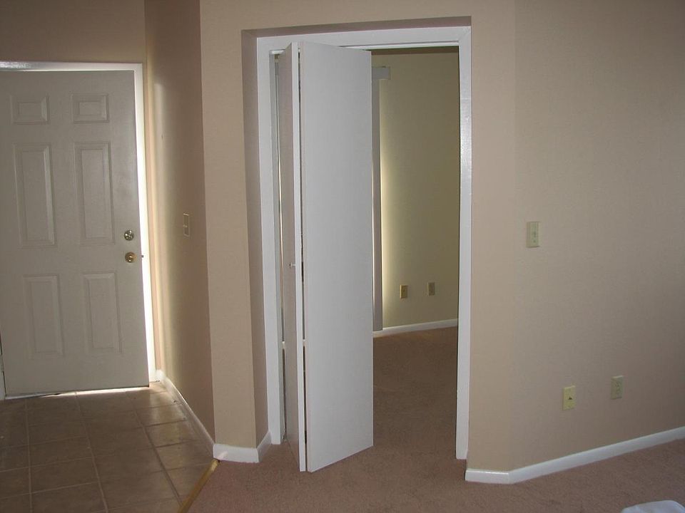 Den/Extra Room